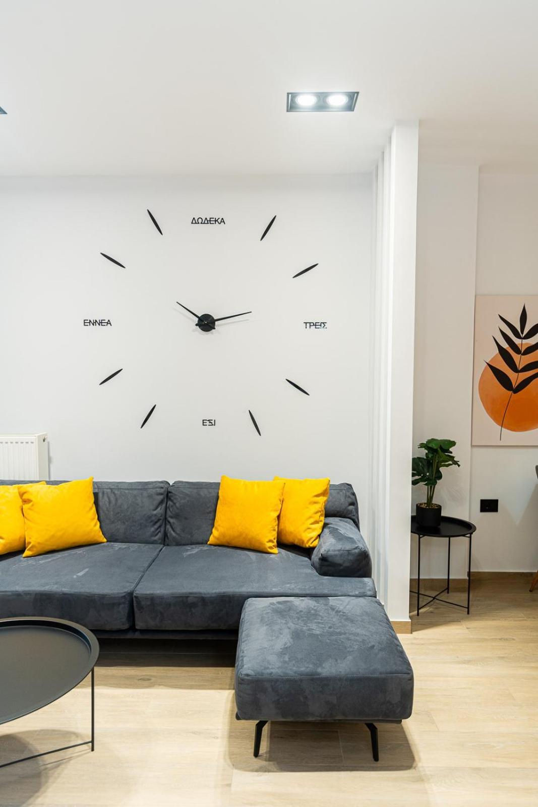 Modern 3 Bedroom Luxury Apartment Салоники Экстерьер фото